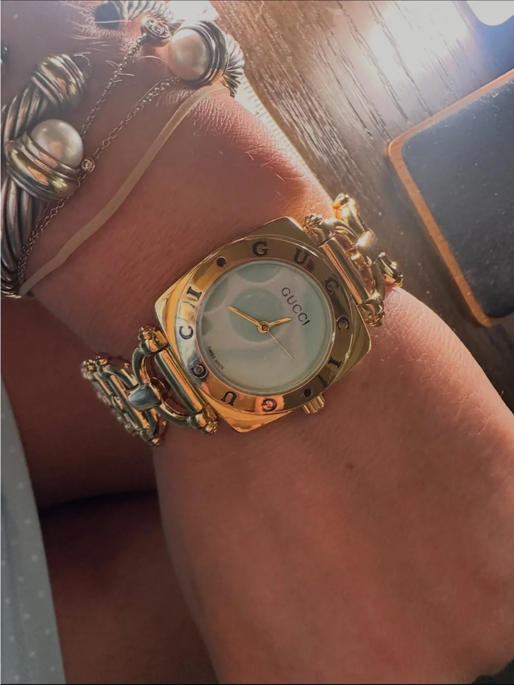 Fashion Jewelry working battery